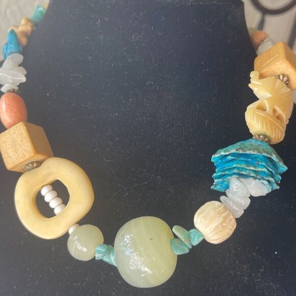 Vtg Bead Necklace, Carved Bovine Turquoise & Stone Fetish, Elephant Bird African - Picture 8 of 12
